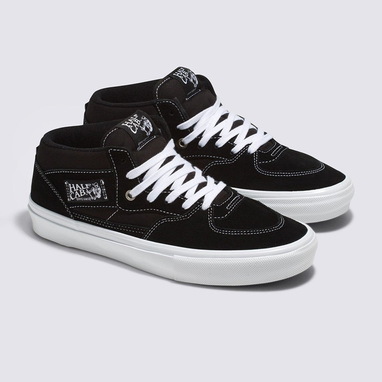 TÊNIS VANS SKATE HALF CAB BLACK WHITE