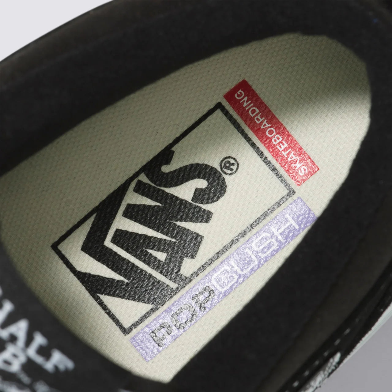 TÊNIS VANS SKATE HALF CAB BLACK WHITE