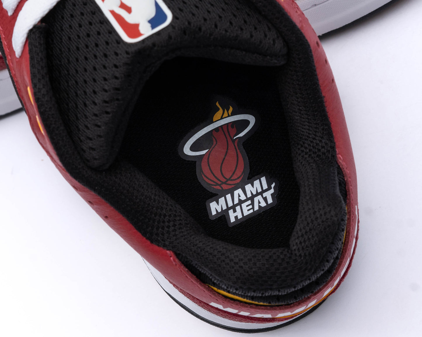 TÊNIS ÖUS SOUSA NBA MIAMI HEAT IMPERIAL