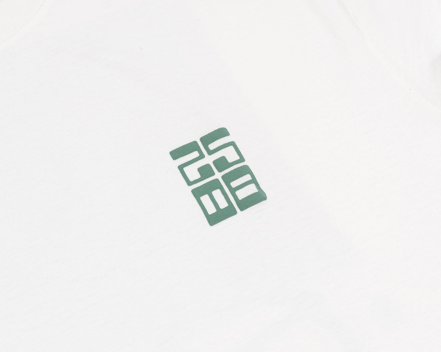 CAMISETA ÖUS ILUSÃO OFF WHITE