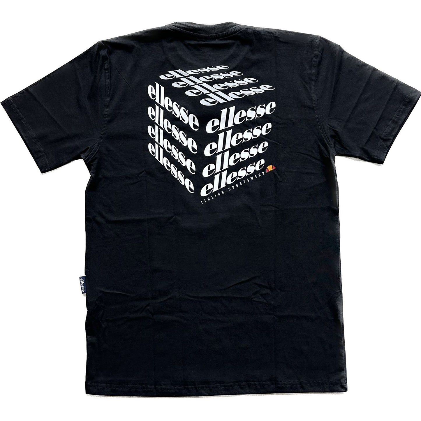 CAMISETA ELLESSE LOGO CUBO PRETO