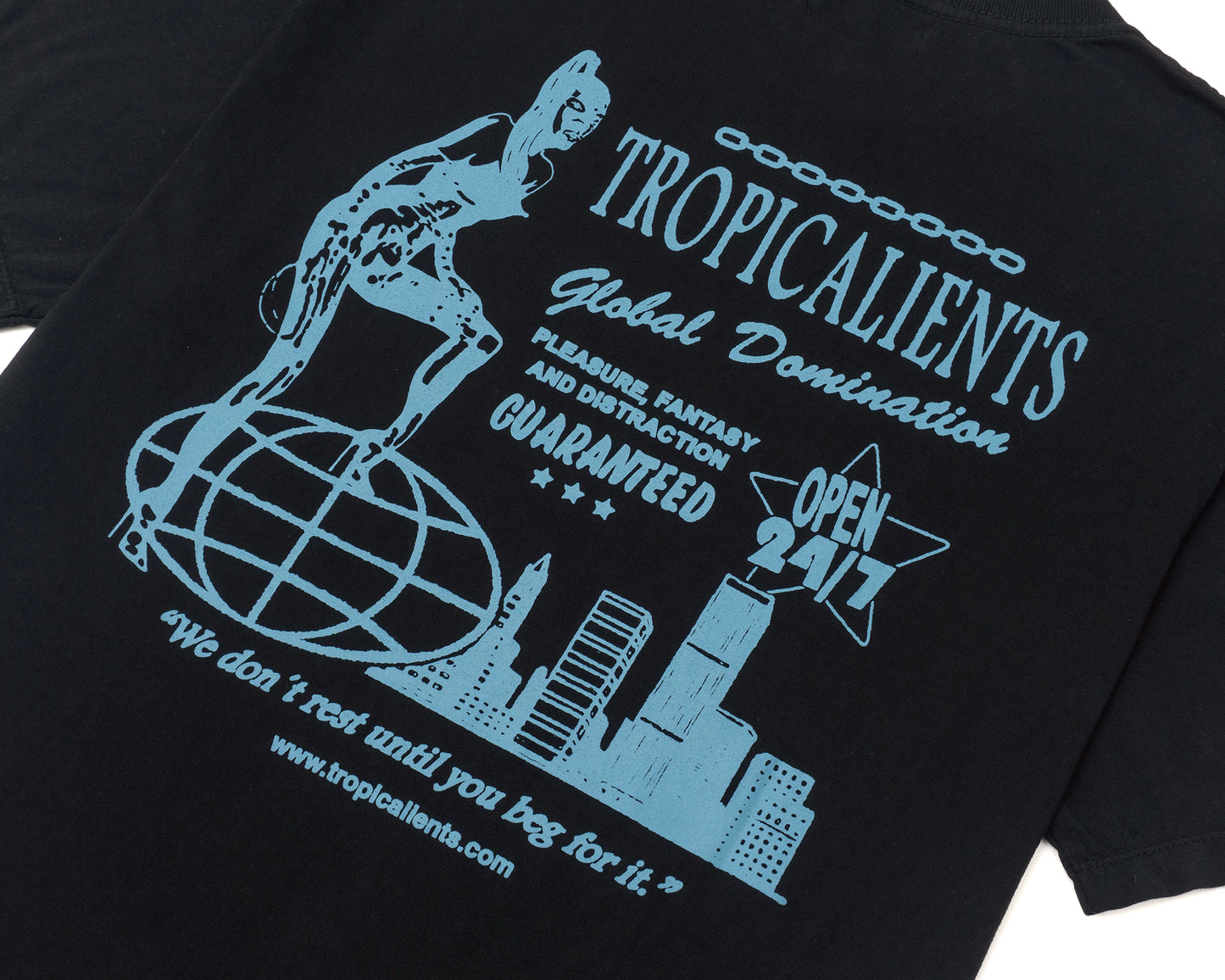 CAMISETA TROPICALIENTS GLOBAL DOMINATION PRETO