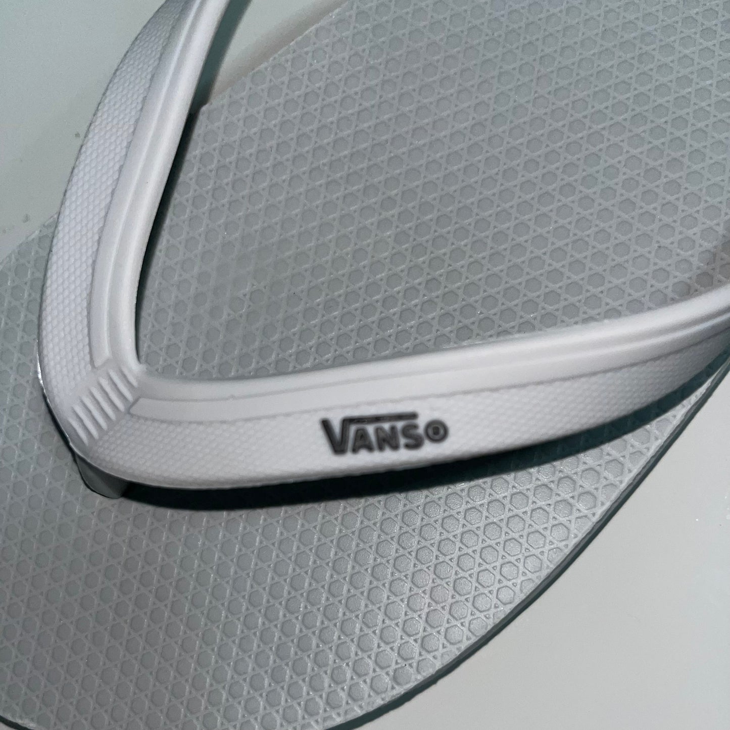 CHINELO VANS MAKENA LIGHT GREY