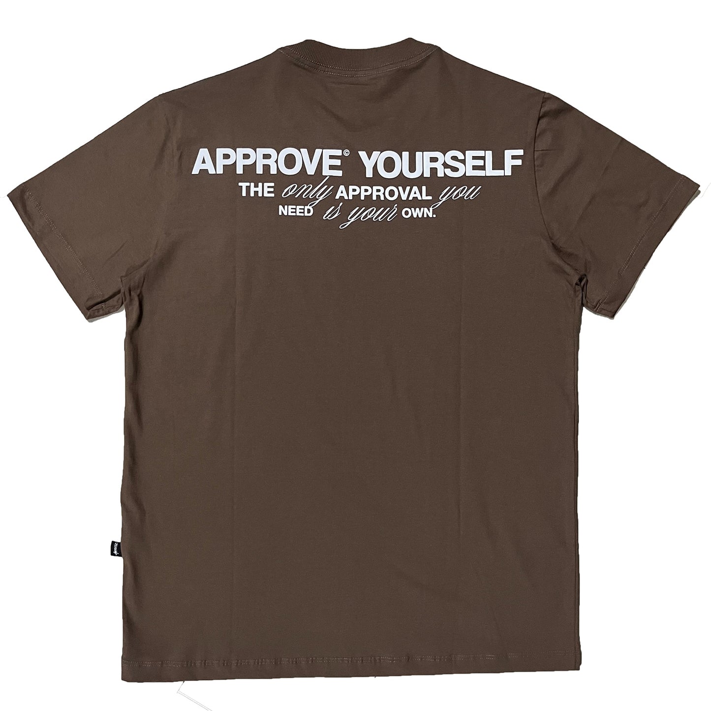 CAMISETA APPROVE BOLD TIMELESS MARROM