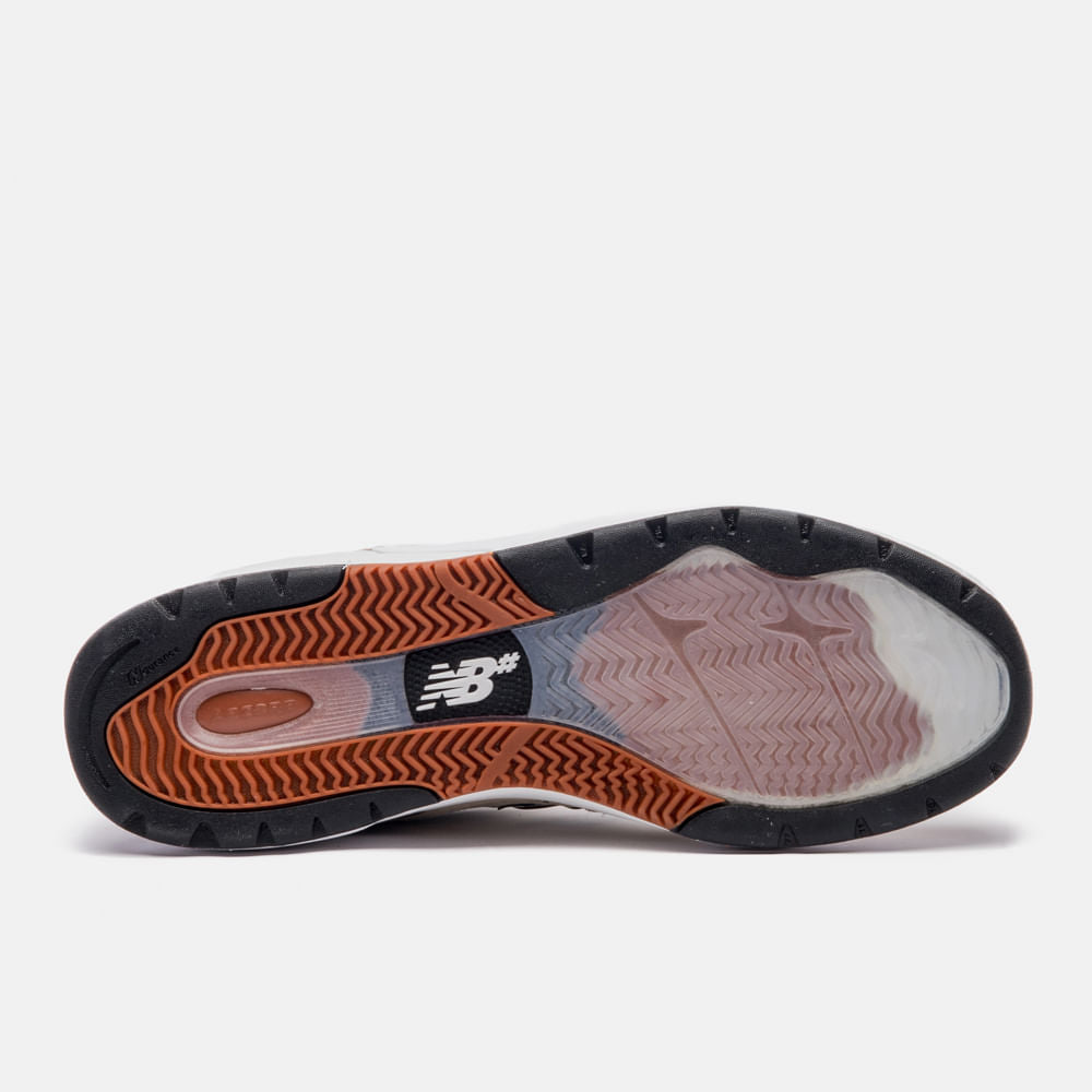 TÊNIS NEW BALANCE NUMERIC ANDREW REYNOLDS 933 AREIA/BEGE CLARO