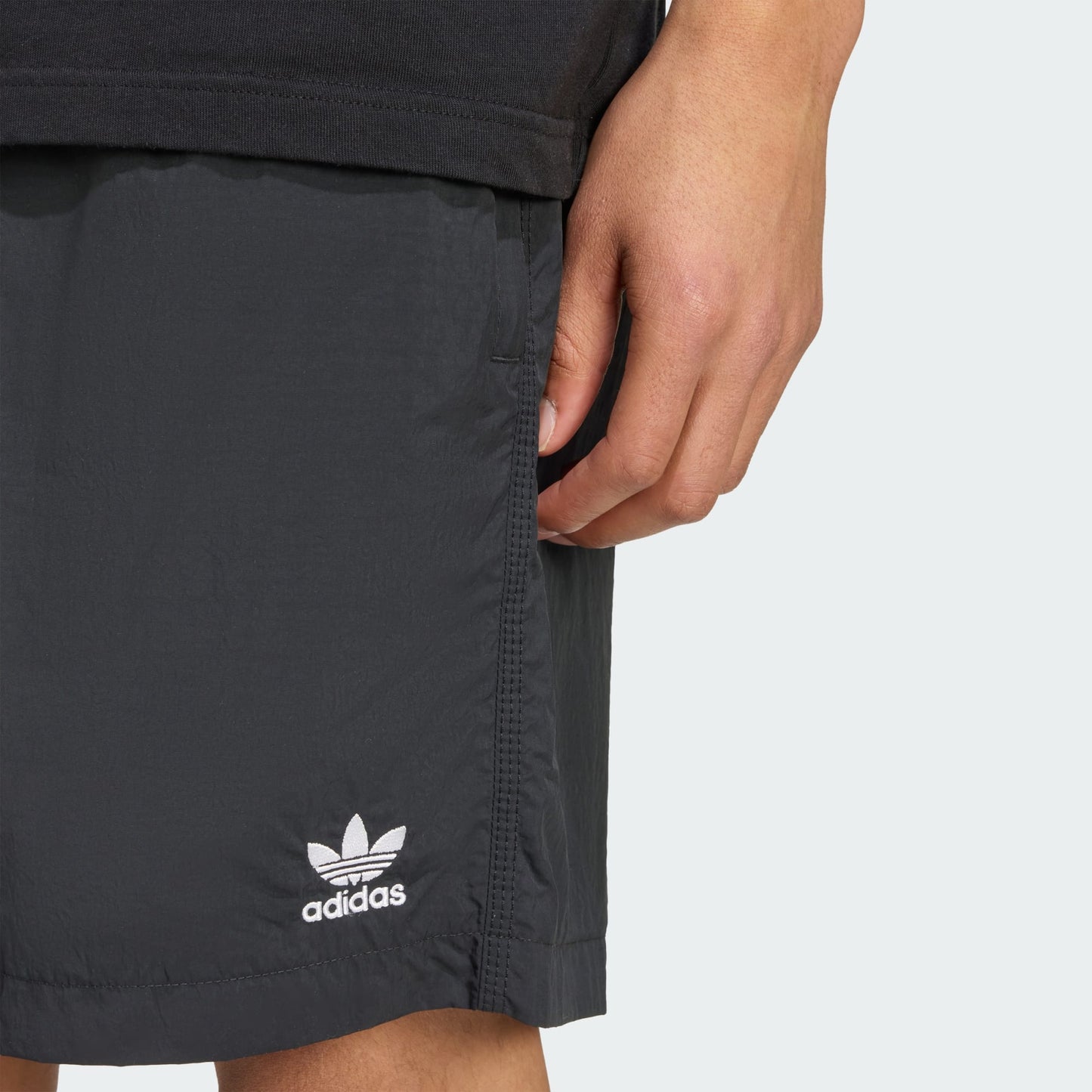 BERMUDA ADIDAS ESSENTIALS WOVEN BLACK