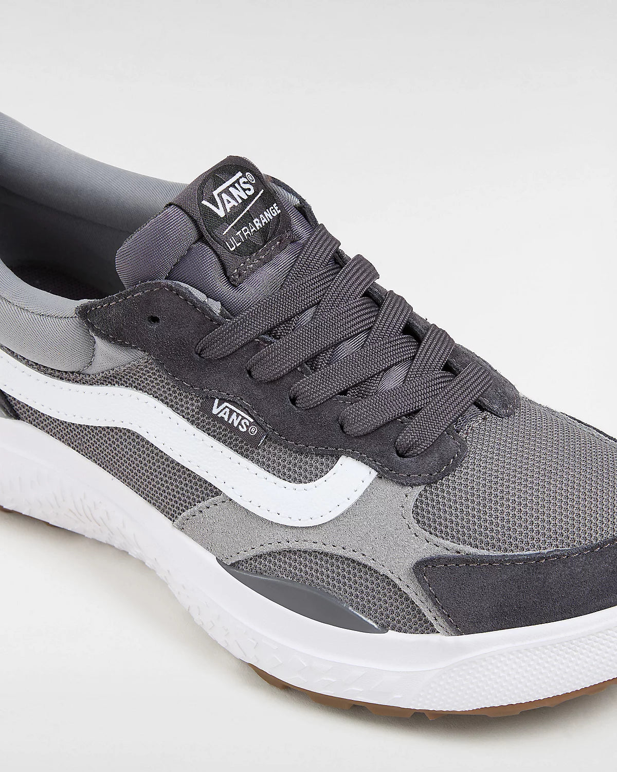 TÊNIS VANS ULTRARANGE NEO VR3 ASPHALT/WHITE