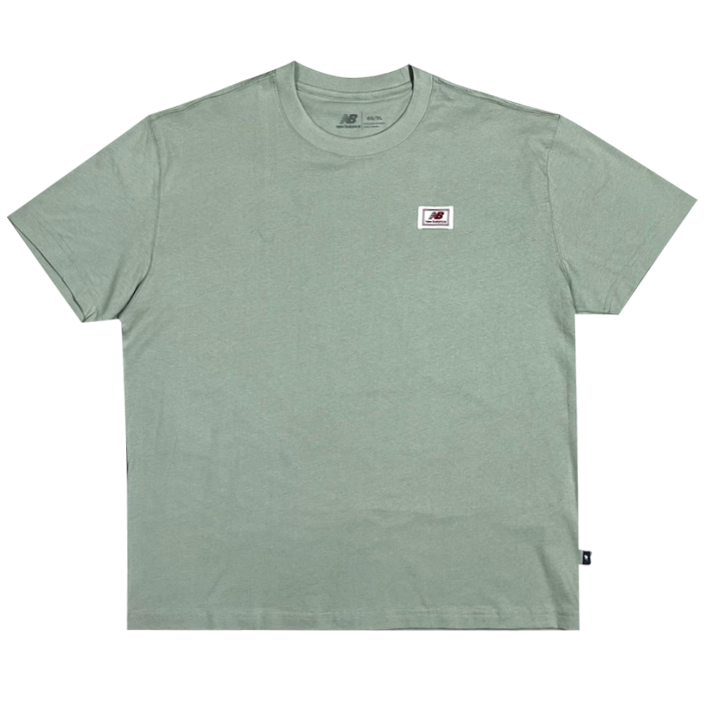 CAMISETA NEW BALANCE WOVEN LABEL VERDE