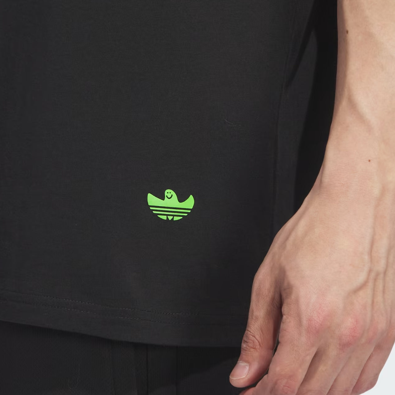 CAMISETA ADIDAS SHMOO ART SS BLACK