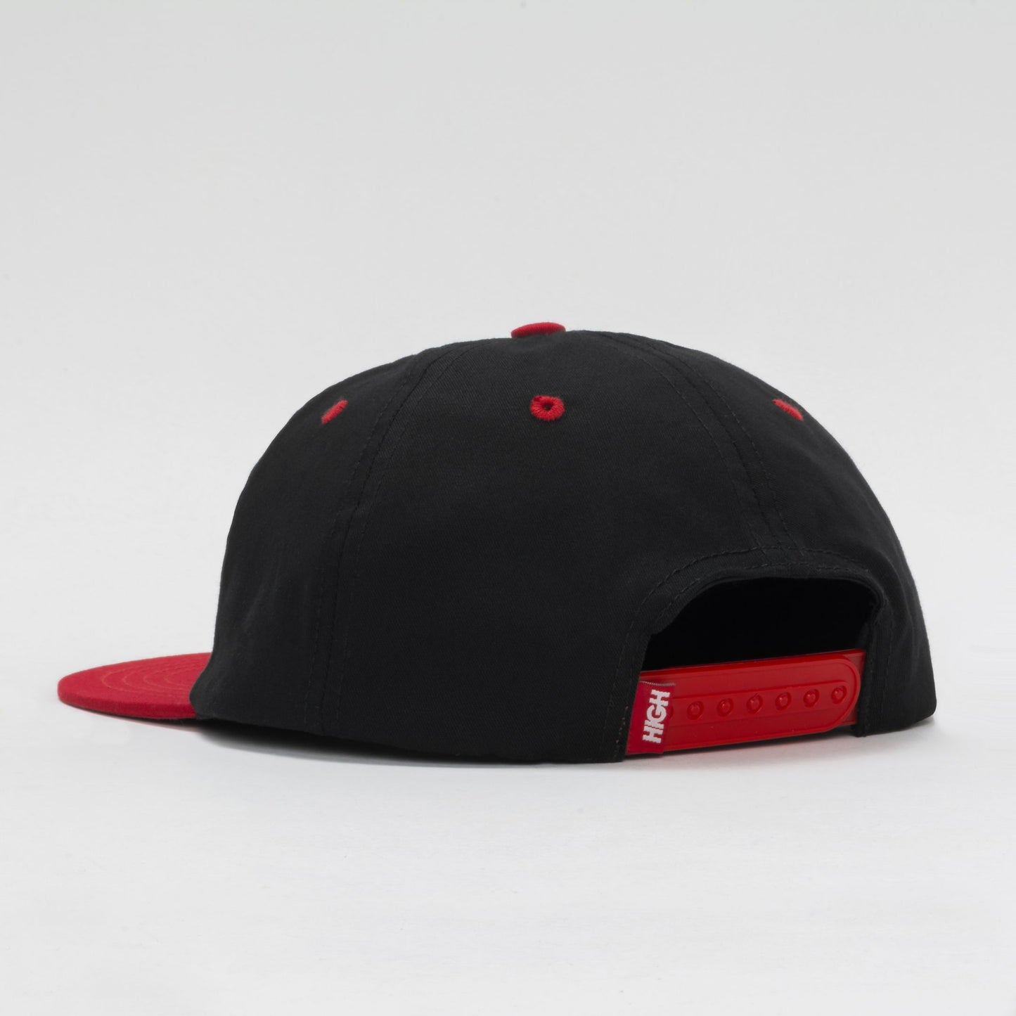 BONÉ HIGH 6 PANEL LOGO BLACK RED
