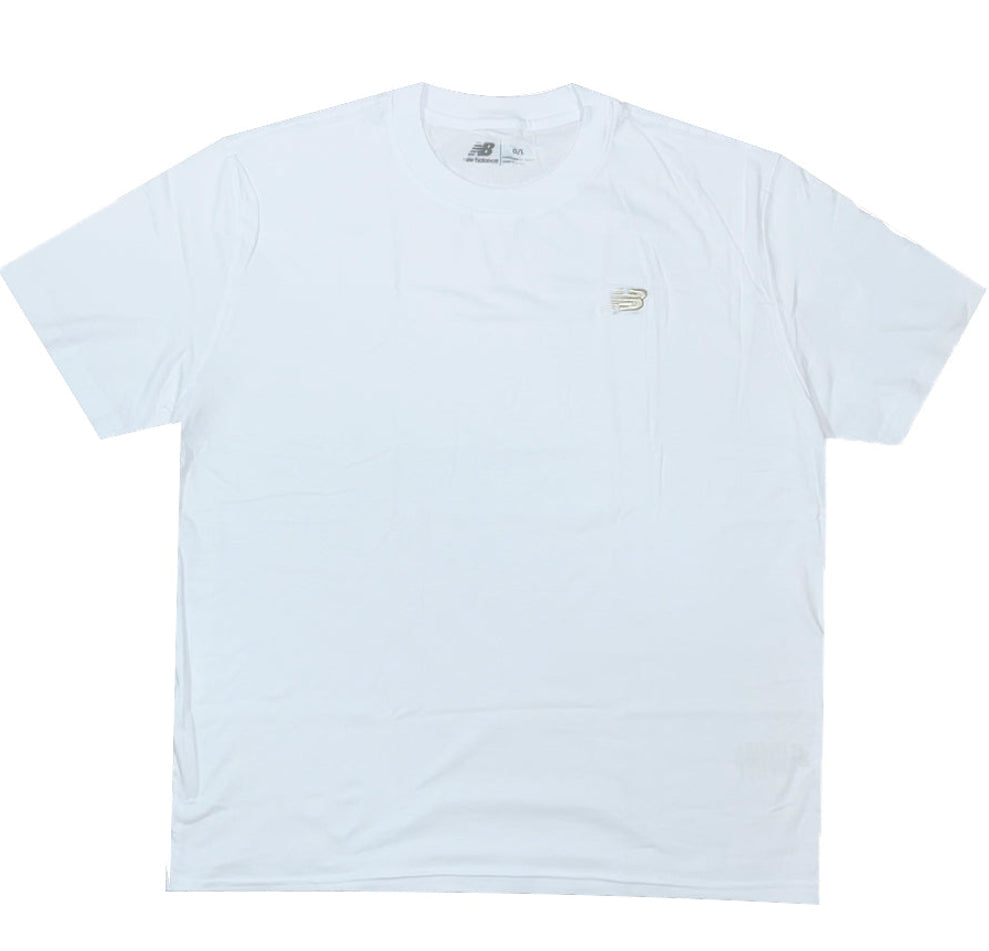 CAMISETA NEW BALANCE ESSENTIALS BCO-WT