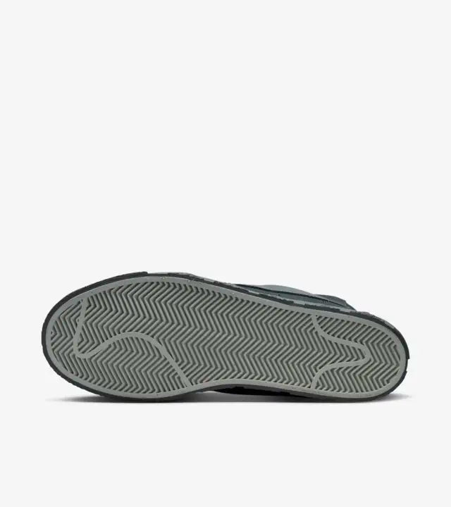 TÊNIS NIKE SB ZOOM BLAZER MID QS GRN DI0RR GREENWOOD
