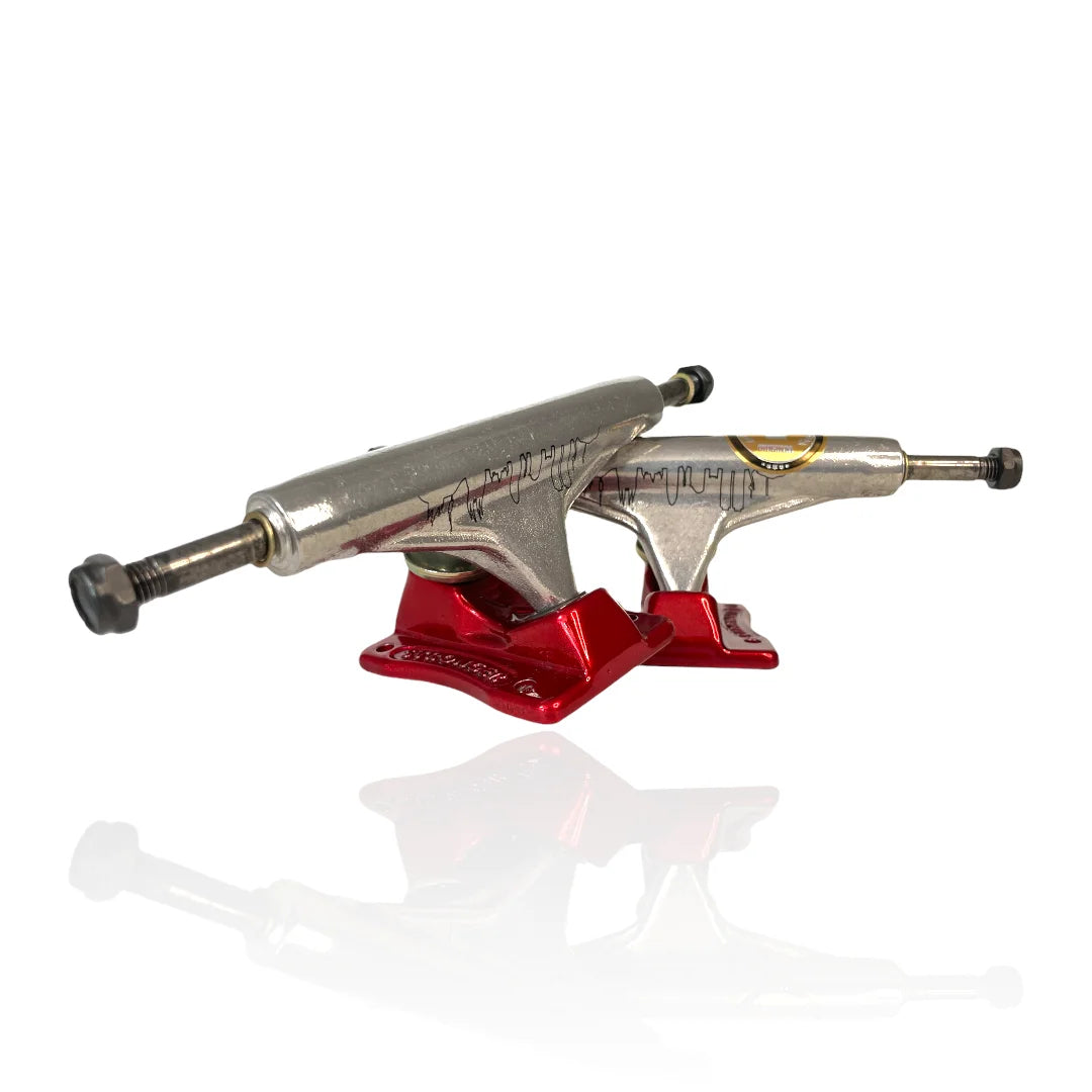 TRUCK STRONGER POLIDO/VERMELHO BARCELONA 139MM