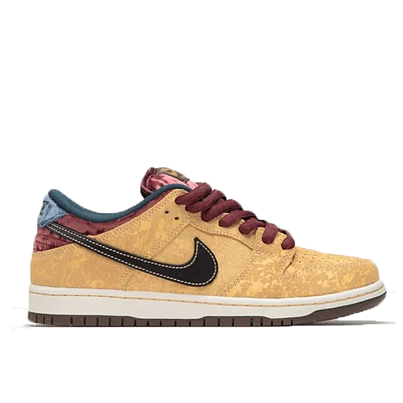TÊNIS NIKE SB DUNK LOW PRO CELESTIAL GOLD AND DARK TEAM RED