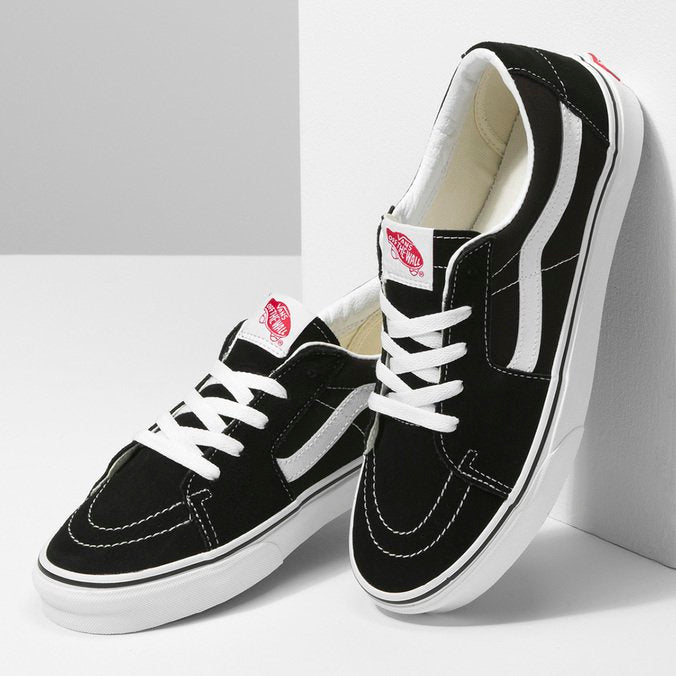 TÊNIS VANS SK8-LOW BLACK/TRUE WHITE