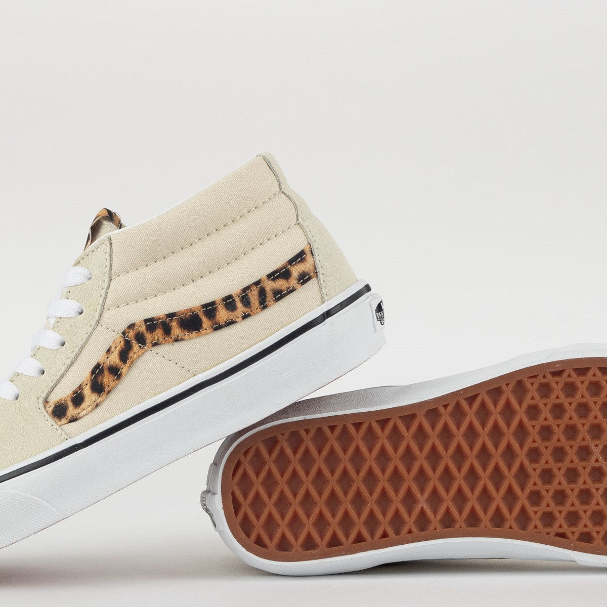 TÊNIS VANS SK8-MID ANIMAL SIDESTRIPE CLASSIC