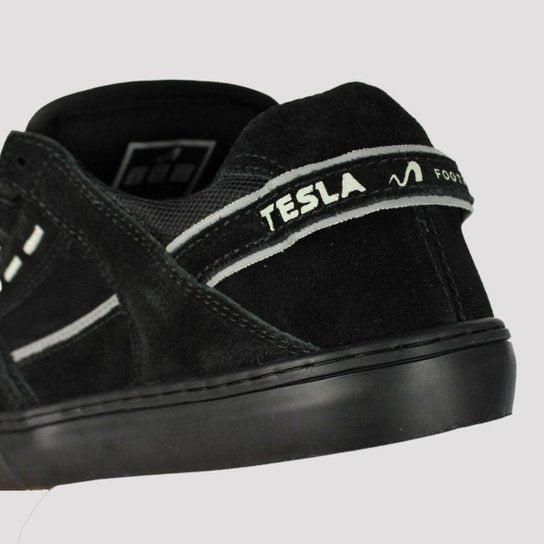 TÊNIS TESLA COIL ALL BLACK REFLECT