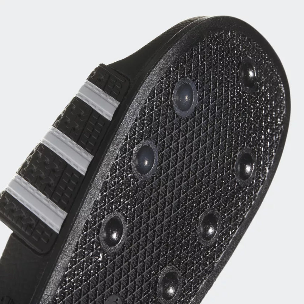 CHINELO ADIDAS ADILETTE PRETO