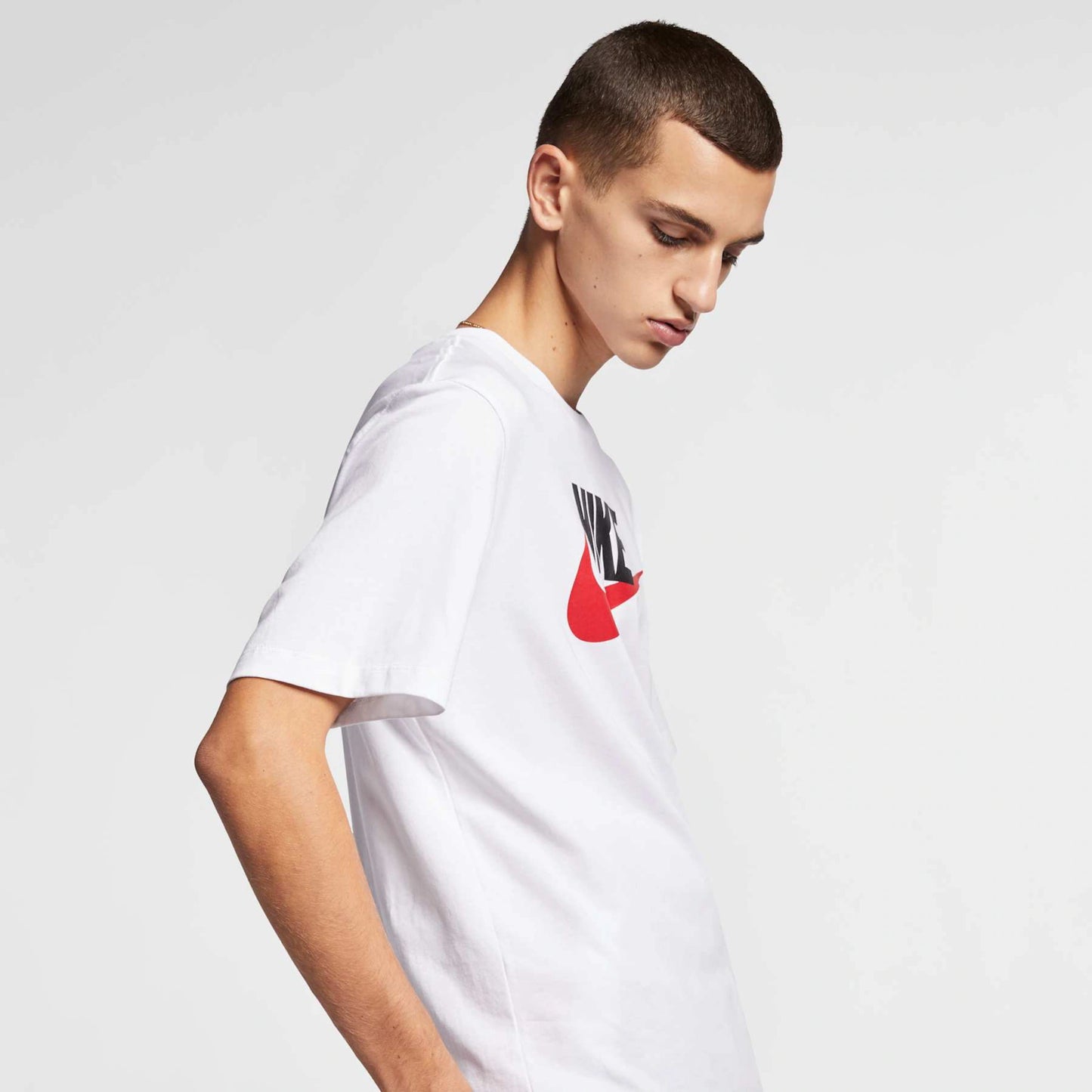 CAMISETA NIKE NSW ICON FUTURA WHITE