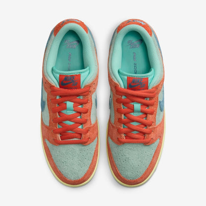 TÊNIS NIKE SB DUNK LOW PRO ORANGE EMERALD RISE