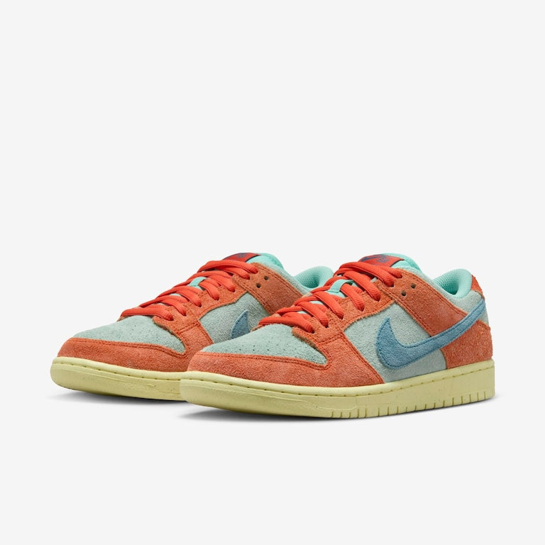 TÊNIS NIKE SB DUNK LOW PRO ORANGE EMERALD RISE