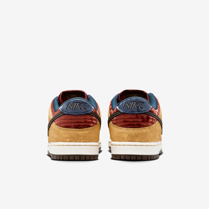 TÊNIS NIKE SB DUNK LOW PRO CELESTIAL GOLD AND DARK TEAM RED