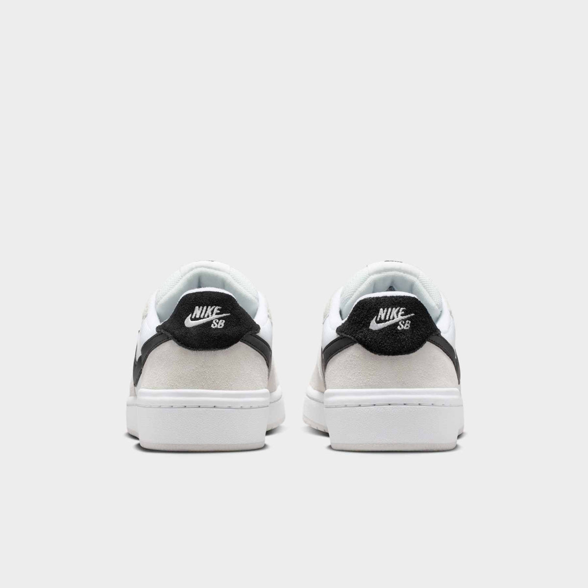 Tênis Nike SB Code 58 Summit White/Black - foto 6