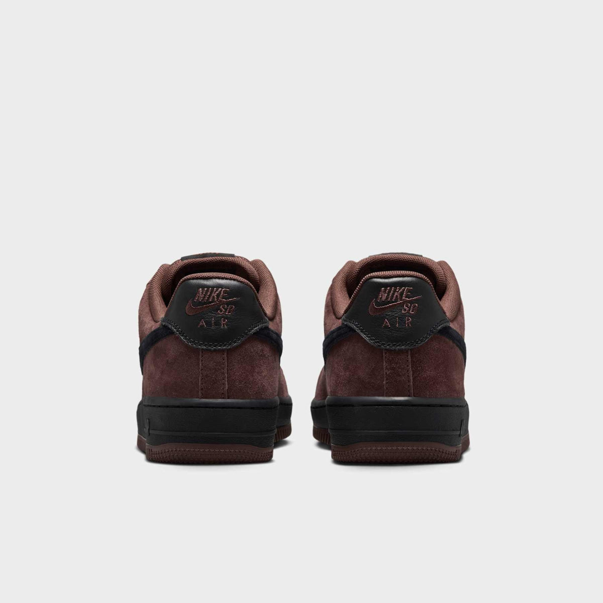 TÊNIS NIKE SB AIR FORCE 1 LOW CHOCOLATE