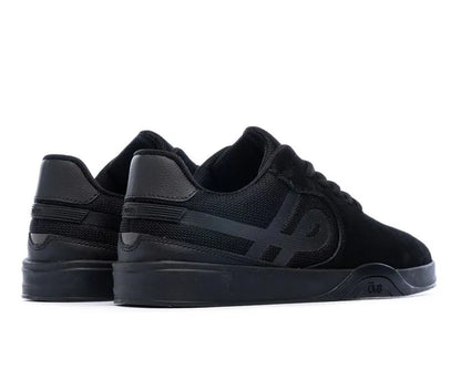 TÊNIS ÖUS IMIGRANTE NOTÓRIO ESSENCIAL