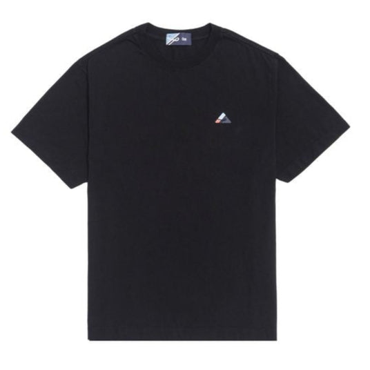 CAMISETA ÖUS LOGO MINIMAL PRETO
