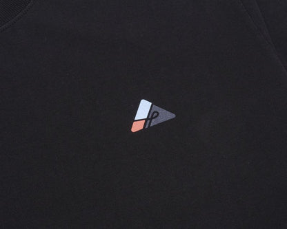 CAMISETA ÖUS LOGO MINIMAL PRETO