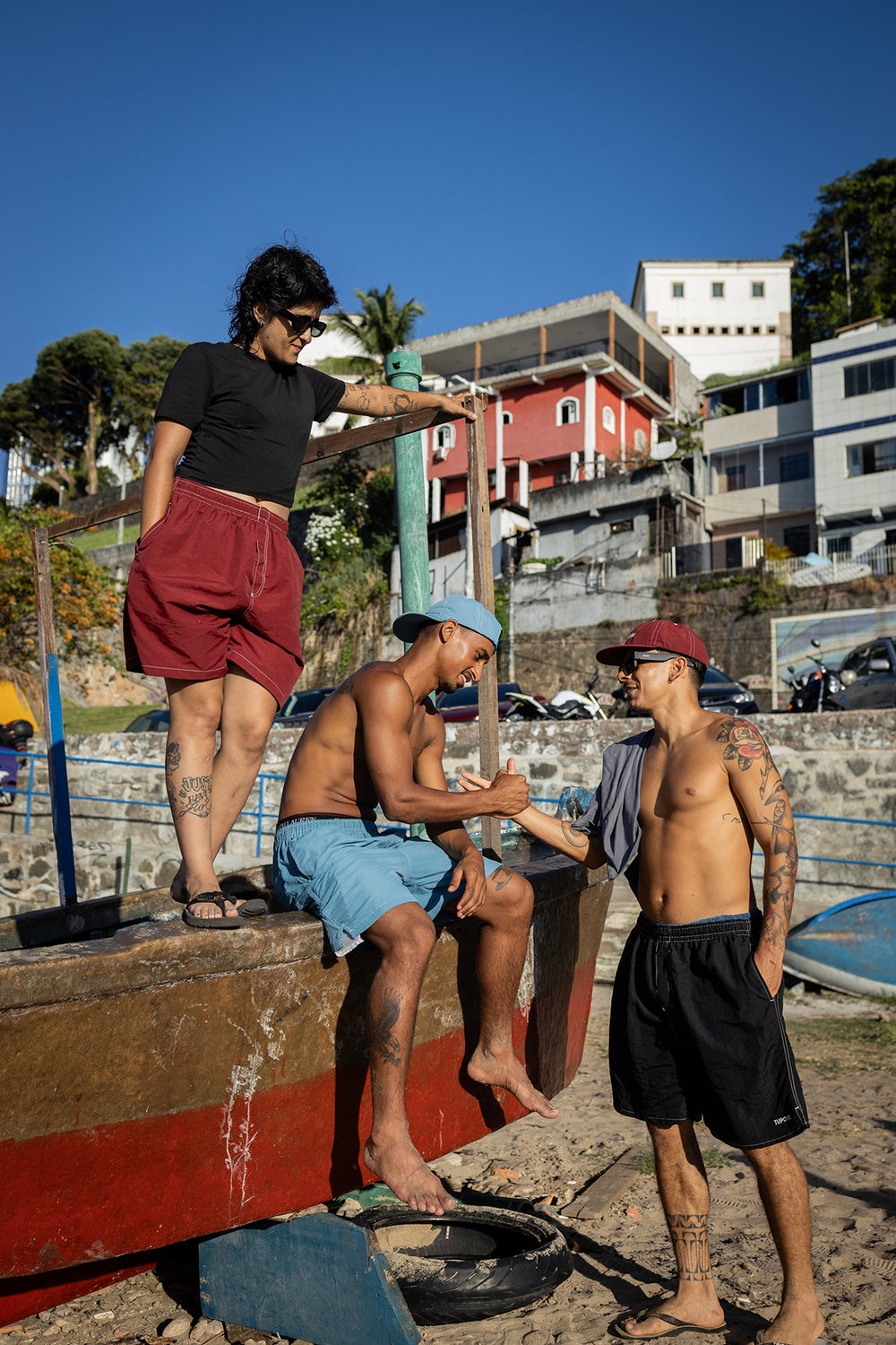 SHORTS TUPODE LOG CONTRASTE PRETO