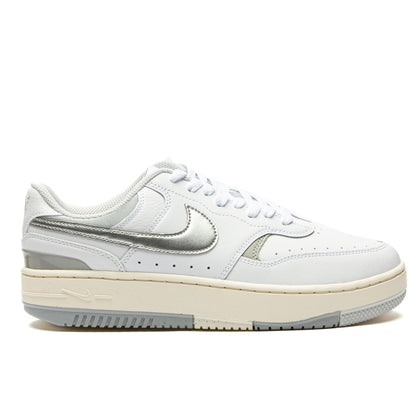 TÊNIS NIKE GAMMA FORCE WHITE/METALLIC SILVER