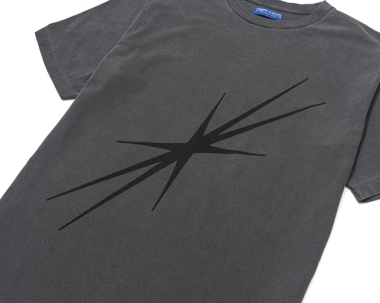 CAMISETA TROPICALIENTS BIG SPARK PRETO LAVADO
