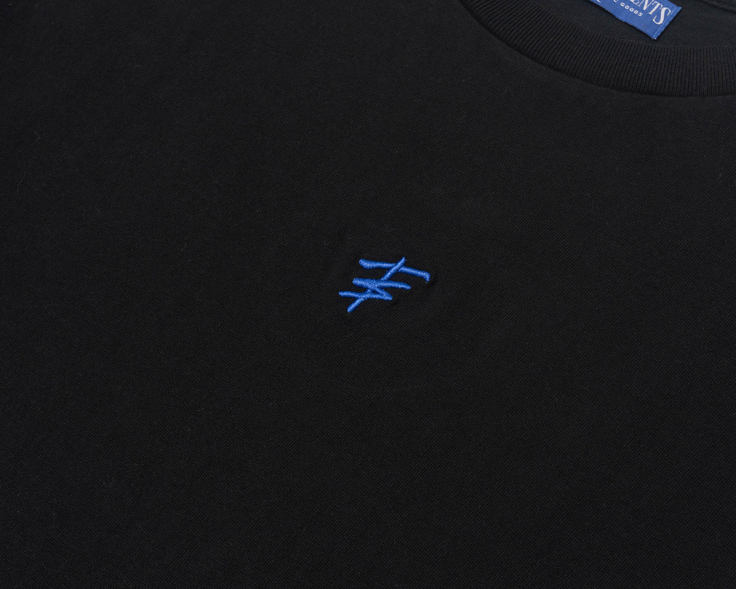 CAMISETA TROPICALIENTS SUPER MINIMAL PRETO