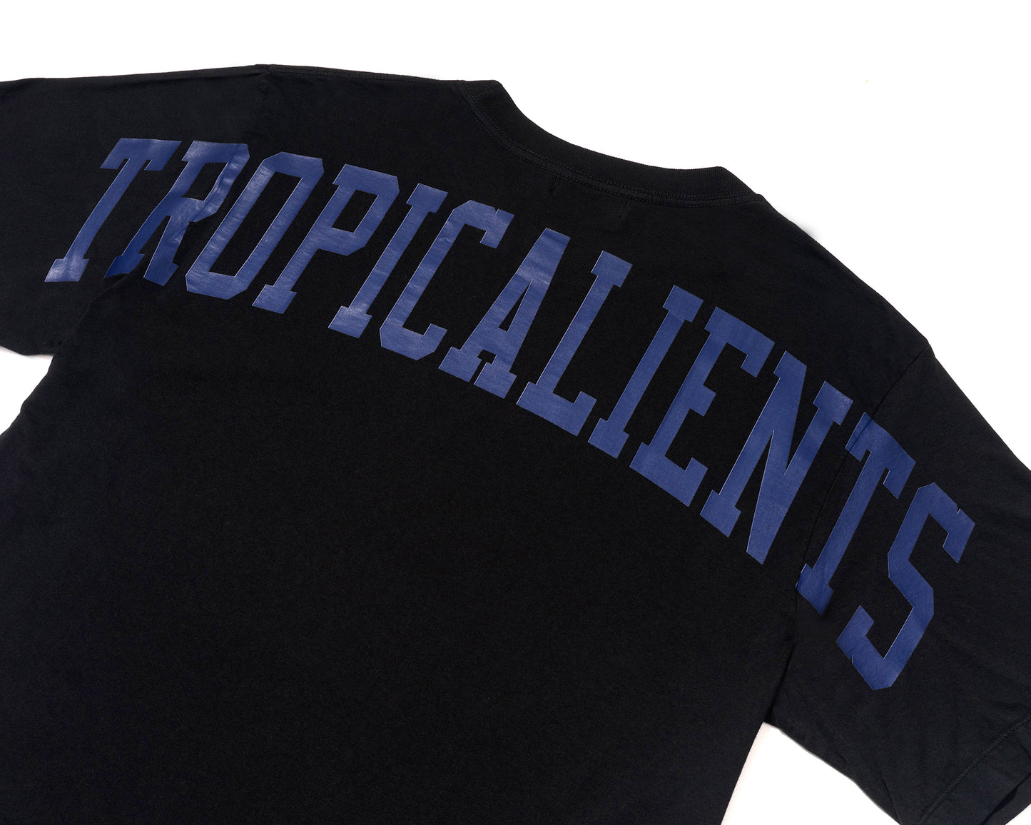 CAMISETA TROPICALIENTS SUPER WIDE PRETO