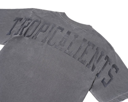 CAMISETA TROPICALIENTS SUPER WIDE PRETO ESTONADO