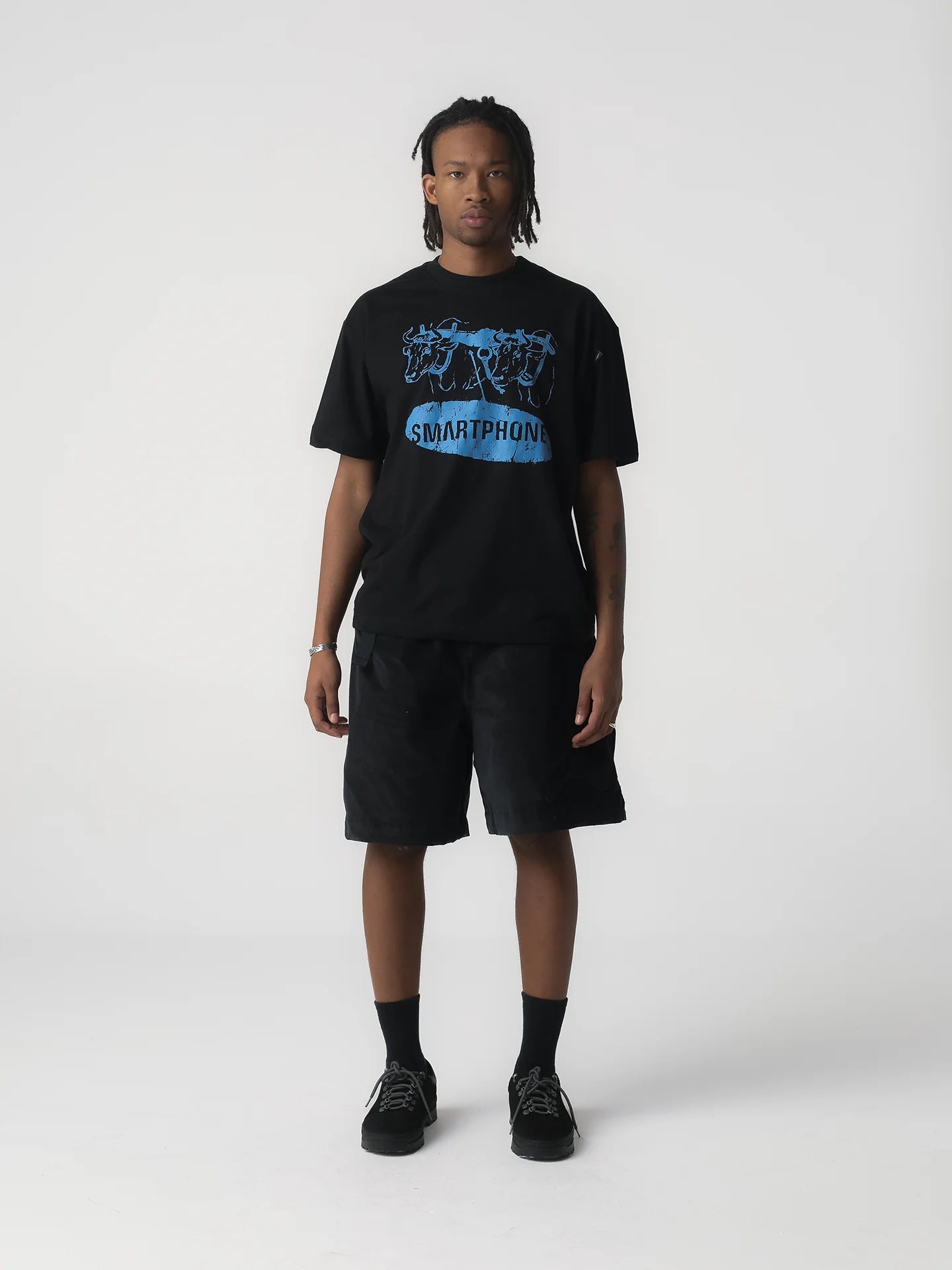 CAMISETA ELO EM COMUM SMARTPHONE PRETO