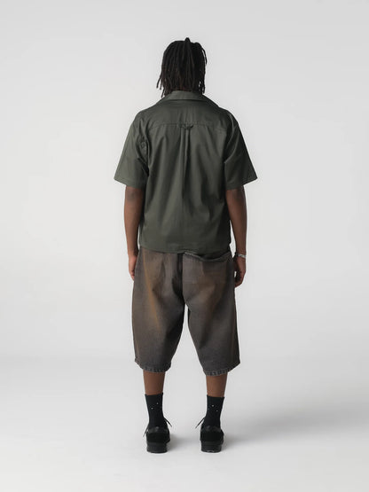 CAMISA ELO EM COMUM  BOTÃO "SHARP" VERDE