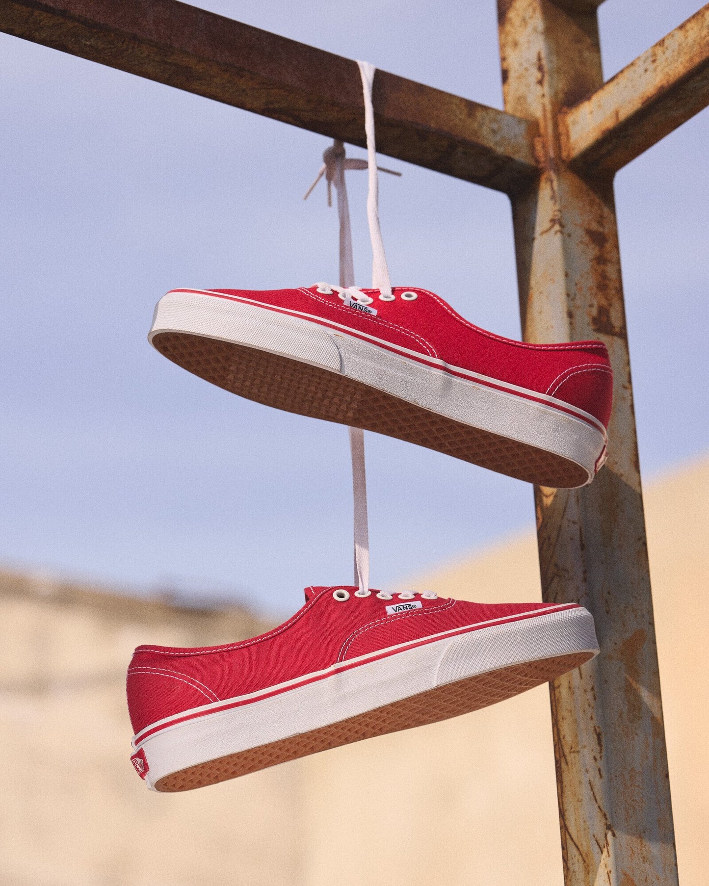 TÊNIS VANS AUTHENTIC RED VERMELHO