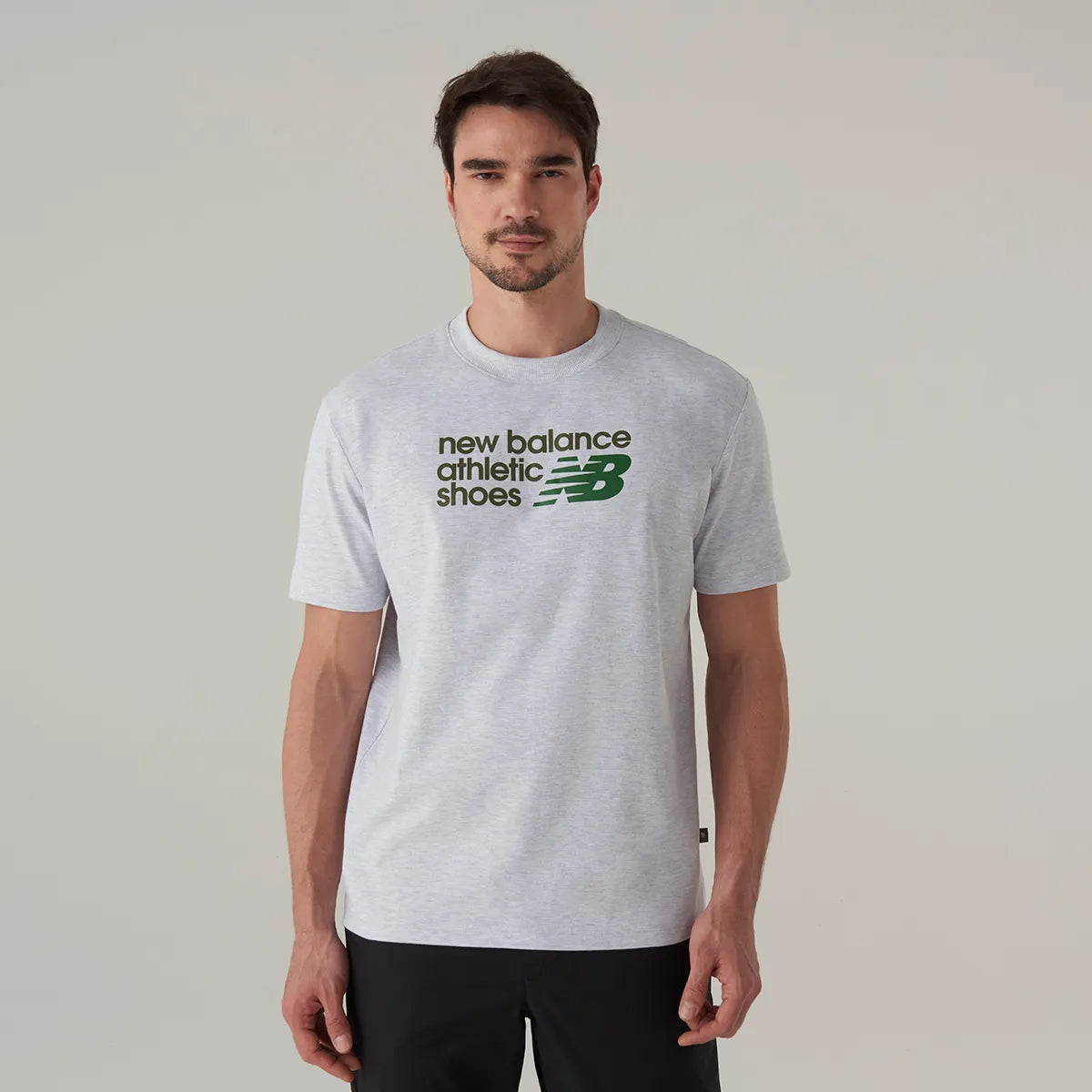 CAMISETA NB ATHLETICS RELAXED PREMIUM CHEST