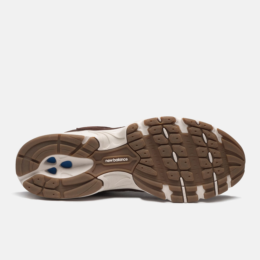 TÊNIS NEW BALANCE 530 MARROM/BEGE CLARO
