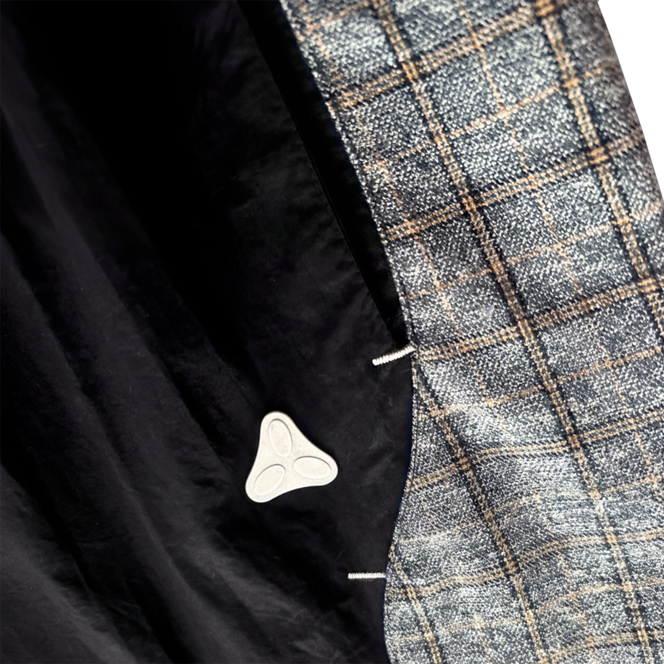 SHORTS ELO EM COMUM FLANNEL PRETO
