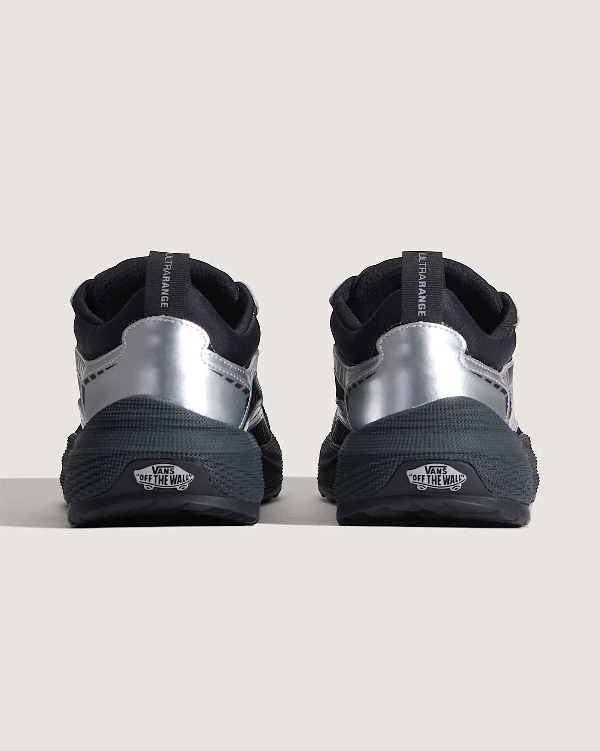 TÊNIS VANS ULTRARANGE NEO 2.0 METALLIC BLACK/SILVER