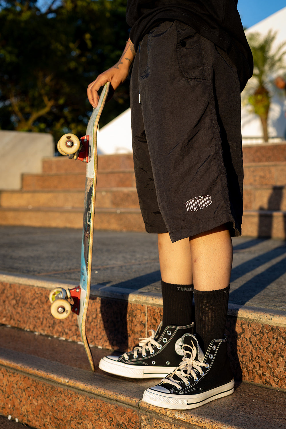 BERMUDA TUPODE PARACHUTES BAGGY ACTIVE PRETO