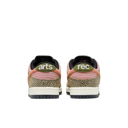 TÊNIS NIKE SB DUNK LOW PRO QS RUST PINK