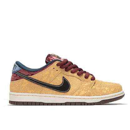 TÊNIS NIKE SB DUNK LOW PRO CELESTIAL GOLD AND DARK TEAM RED